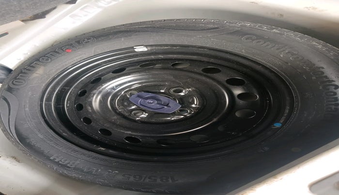 2019 Maruti New Wagon-R VXI 1.2 AMT, Petrol, Automatic, 38,034 km, tyre