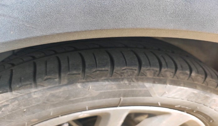 2019 Ford FREESTYLE TITANIUM 1.2 PETROL, Petrol, Manual, 39,771 km, tyre