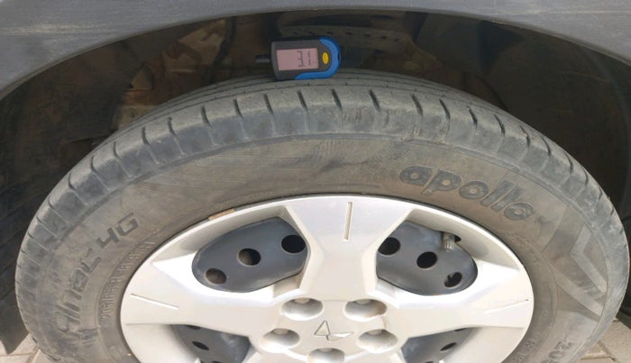 2023 Mahindra XUV300 W6 1.5 Sunroof Diesel, Diesel, Manual, 40,342 km, tyre