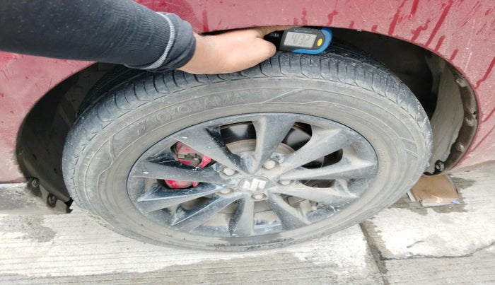 2012 Maruti Ertiga ZXI, Petrol, Manual, 86,842 km, tyre