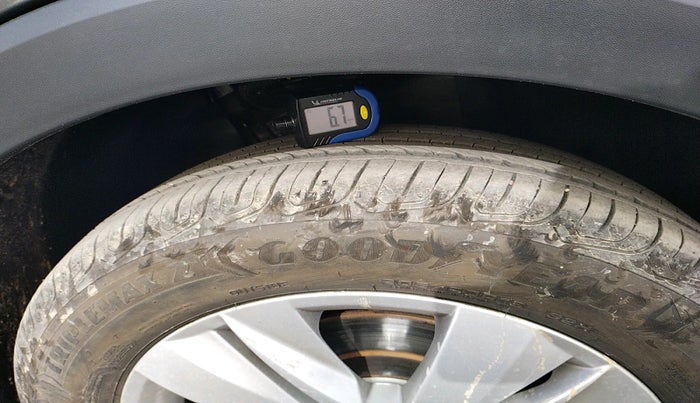 2023 Skoda KUSHAQ AMBITION 1.0L TSI AT, Petrol, Automatic, 11,943 km, tyre