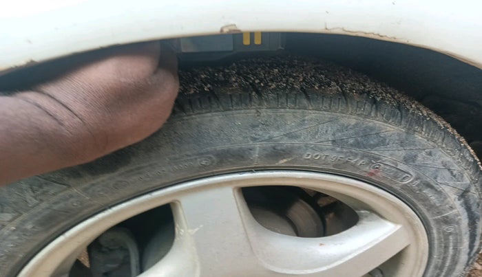 2010 Chevrolet Optra Magnum LT 2.0 TCDI, Diesel, Manual, 1,26,104 km, tyre