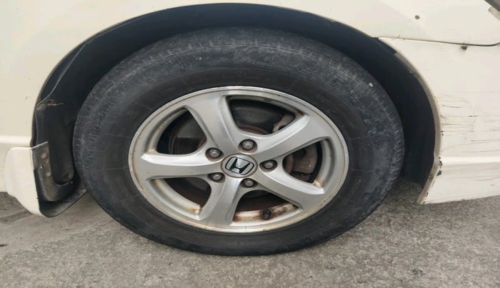 2011 Honda Civic 1.8L I-VTEC V AT, Petrol, Automatic, 68,900 km, tyre