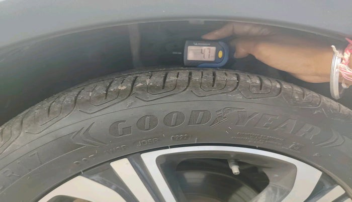 2022 MG ASTOR SAVVY 1.5 CVT, Petrol, Automatic, 13,414 km, tyre