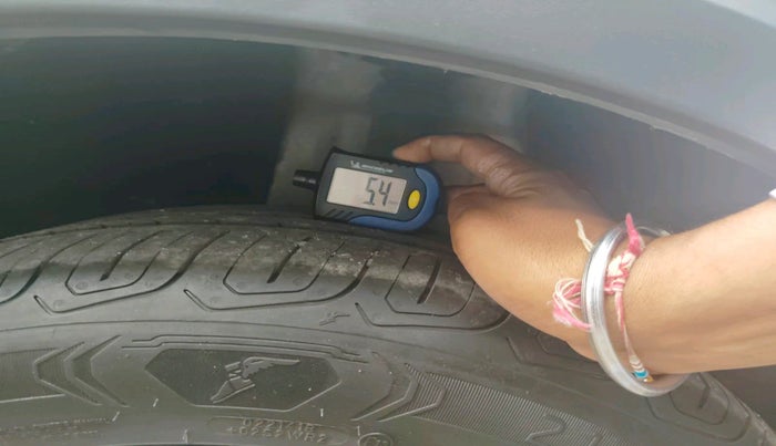 2022 MG ASTOR SAVVY 1.5 CVT, Petrol, Automatic, 13,414 km, tyre