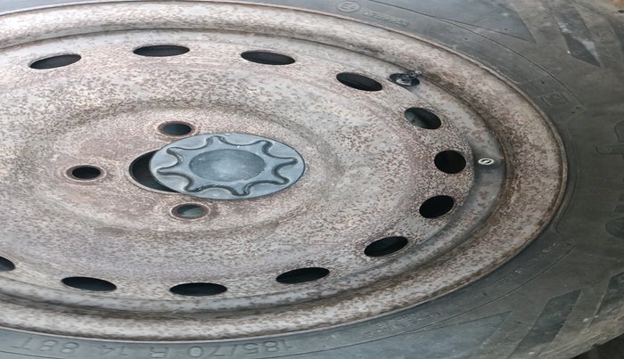 2012 Toyota Etios GD, Diesel, Manual, 94,729 km, tyre