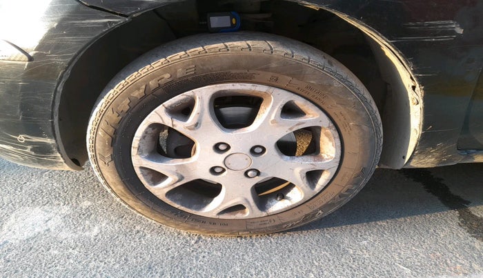 2013 Renault Pulse RXZ AIRBAGS, Diesel, Manual, 85,592 km, tyre