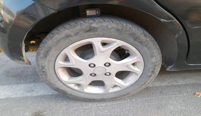 2013 Renault Pulse RXZ AIRBAGS, Diesel, Manual, 85,592 km, tyre