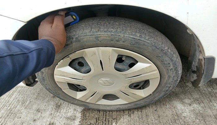 2013 Maruti Wagon R 1.0 VXI, Petrol, Manual, 59,377 km, tyre