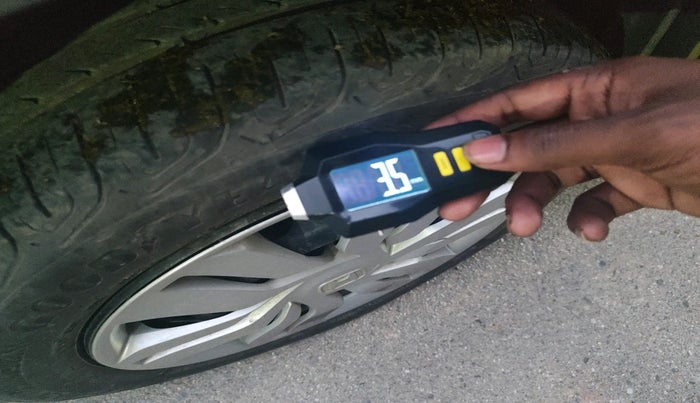 2016 Honda Jazz 1.2L I-VTEC SV, Petrol, Manual, 62,161 km, tyre