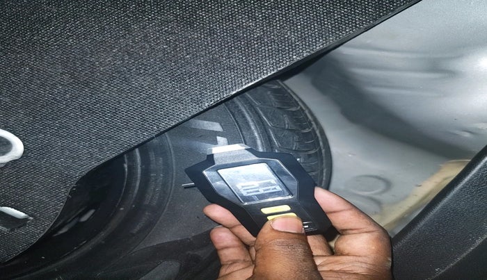 2016 Honda Jazz 1.2L I-VTEC SV, Petrol, Manual, 62,161 km, tyre