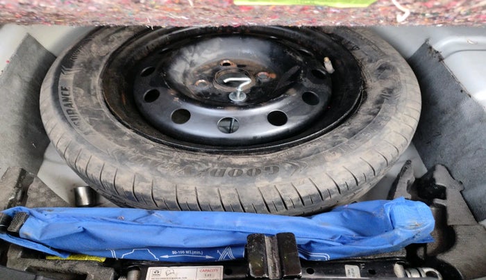 2022 Tata TIGOR XZ PLUS CNG, Petrol, Manual, 33,554 km, tyre