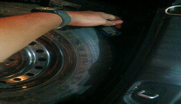 2021 Jeep Compass SPORT 2.0 DIESEL, Diesel, Manual, 1,06,932 km, tyre