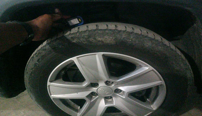 2021 Jeep Compass SPORT 2.0 DIESEL, Diesel, Manual, 1,06,932 km, tyre