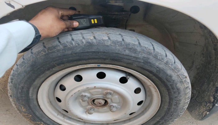 2017 Maruti Wagon R 1.0 LXI, Petrol, Manual, 23,079 km, tyre