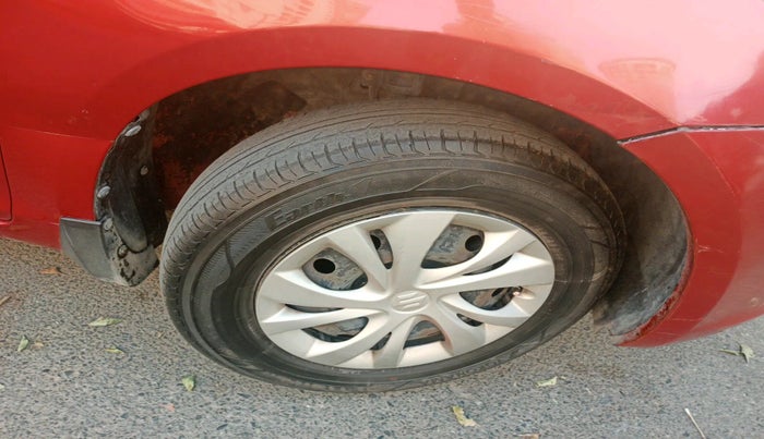 2013 Maruti Swift VXI, Petrol, Manual, 95,862 km, tyre