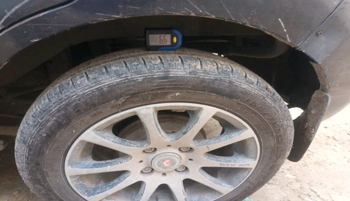 2012 Maruti Alto 800 LXI, Petrol, Manual, 1,16,047 km, tyre