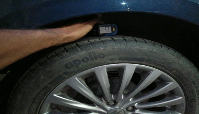 2017 Maruti Ciaz ALPHA 1.4 PETROL, Petrol, Manual, 33,182 km, tyre