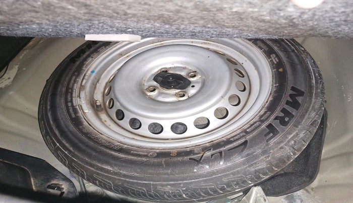 2017 Maruti Baleno SIGMA DIESEL 1.3, Diesel, Manual, 1,41,171 km, tyre