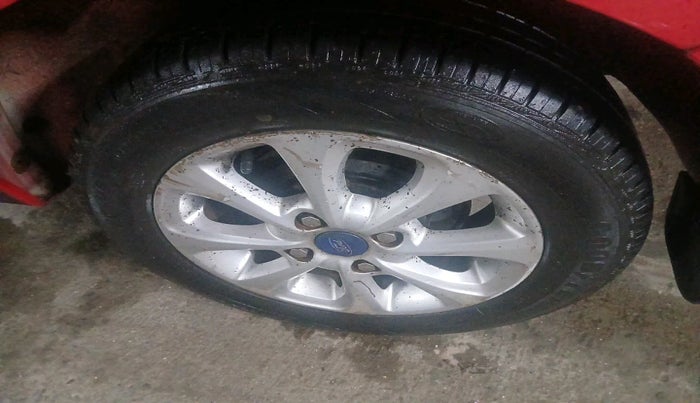 2012 Ford Figo TITANIUM 1.2 PETROL, Petrol, Manual, 75,106 km, tyre