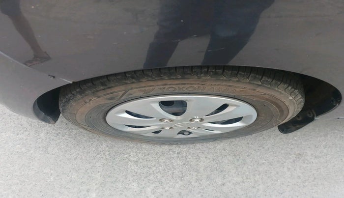 2013 Hyundai i10 MAGNA 1.2, Petrol, Manual, 61,659 km, tyre