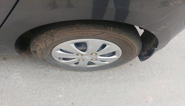 2013 Hyundai i10 MAGNA 1.2, Petrol, Manual, 61,659 km, tyre