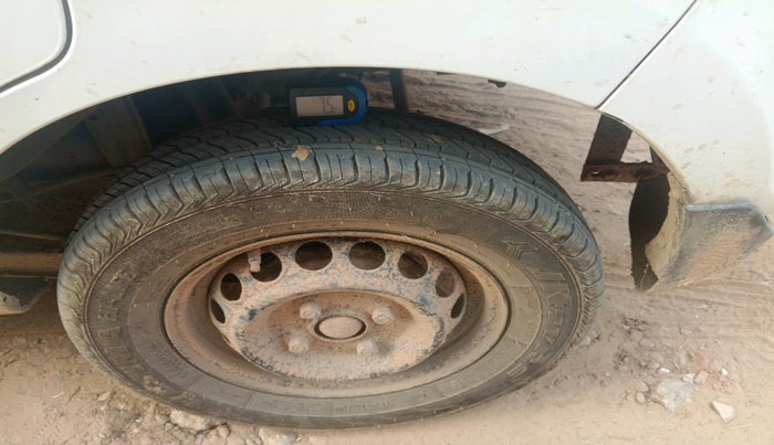 2016 Maruti Alto 800 LXI, Petrol, Manual, 45,517 km, tyre