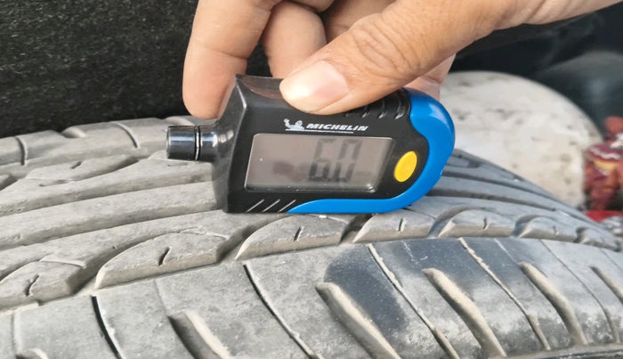 2016 Hyundai Grand i10 SPORTZ 1.2 KAPPA VTVT, Petrol, Manual, 1,41,020 km, tyre