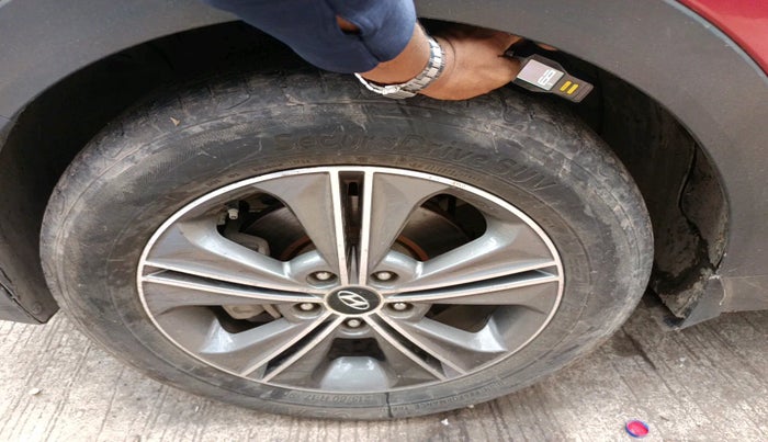 2017 Hyundai Creta SX PLUS AT 1.6 DIESEL, Diesel, Automatic, 1,02,319 km, tyre