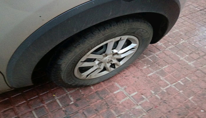 2020 Renault TRIBER RXL MT, Petrol, Manual, 29,690 km, tyre