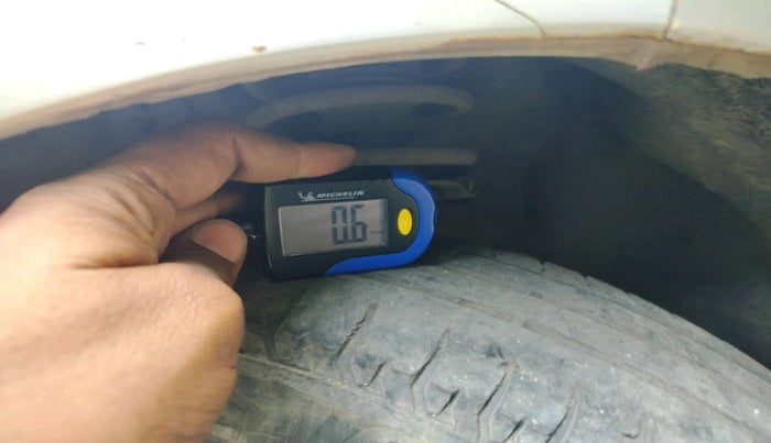 2010 Hyundai i10 MAGNA 1.2, Petrol, Manual, 90,795 km, tyre