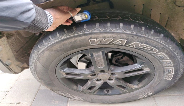 2021 Mahindra Thar LX D AT 4WD HT, Diesel, Automatic, 60,794 km, tyre