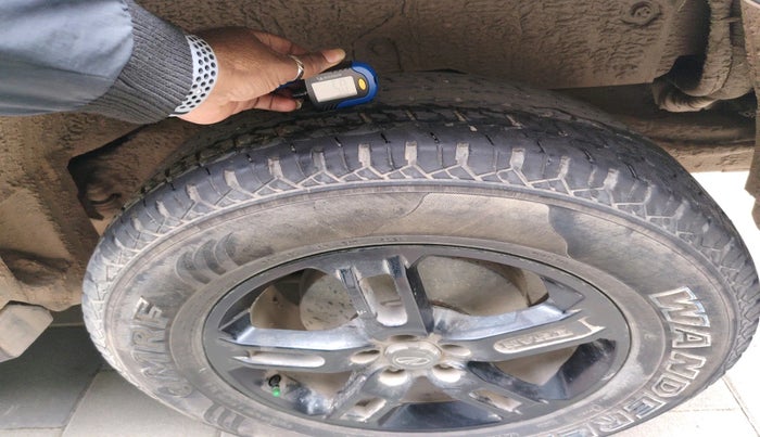 2021 Mahindra Thar LX D AT 4WD HT, Diesel, Automatic, 60,794 km, tyre