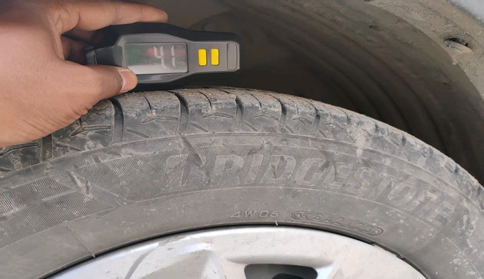 2018 Mahindra KUV 100 NXT K4+ D 6 STR, Diesel, Manual, 1,04,375 km, tyre