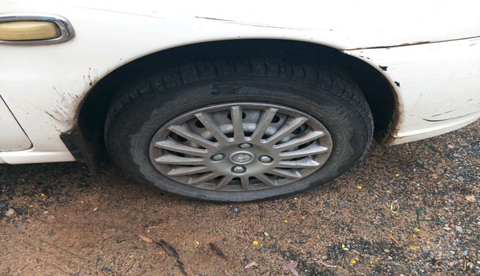 2013 Tata Indigo ECS LX CR4, Diesel, Manual, 1,02,460 km, tyre