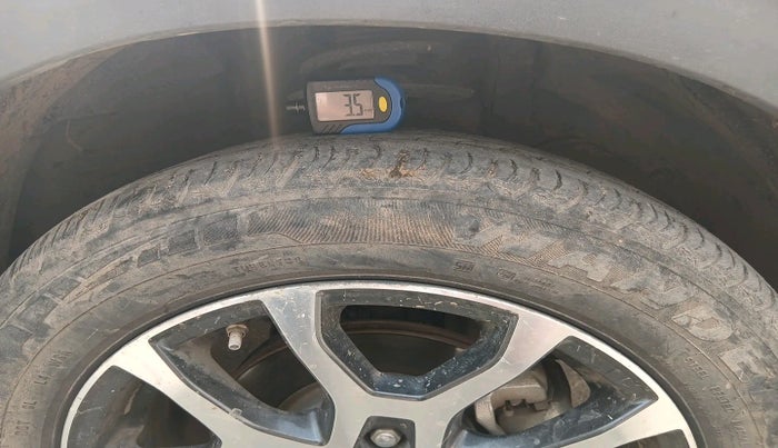 2022 Maruti XL6 ALPHA PLUS MT, Petrol, Manual, 46,707 km, tyre