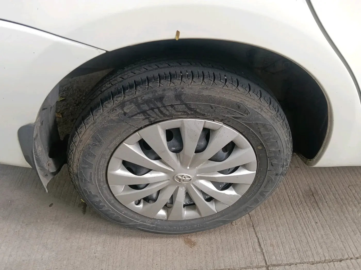 2018 Toyota Etios GD, Diesel, Manual, 41,921 km, tyre