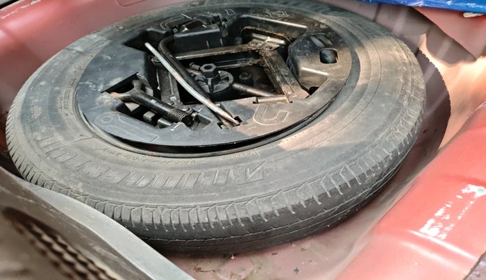 2010 Hyundai i10 MAGNA 1.2, Petrol, Manual, 77,299 km, tyre