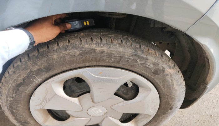 2024 Tata TIAGO EV XT MEDIUM RANGE, Electric, Automatic, 29,954 km, tyre