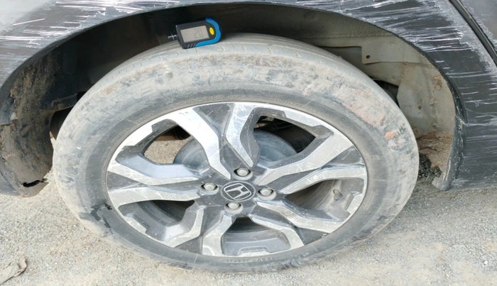 2017 Honda WR-V 1.2L I-VTEC VX MT, Petrol, Manual, 34,848 km, tyre