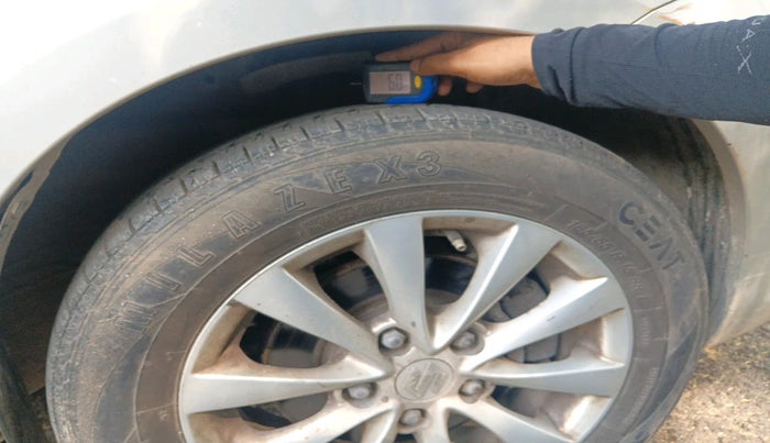 2013 Maruti Ertiga ZXI, Petrol, Manual, 41,542 km, tyre