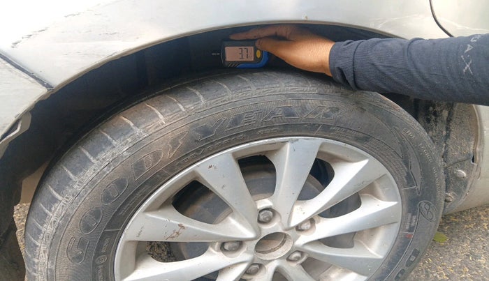 2013 Maruti Ertiga ZXI, Petrol, Manual, 41,542 km, tyre