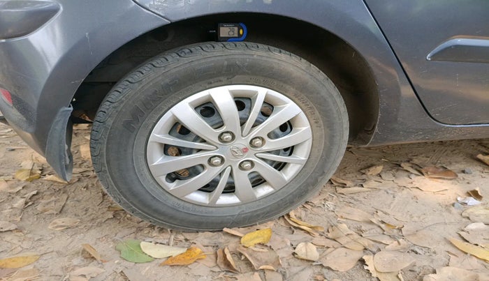 2013 Hyundai i10 ERA 1.1, Petrol, Manual, 68,158 km, tyre
