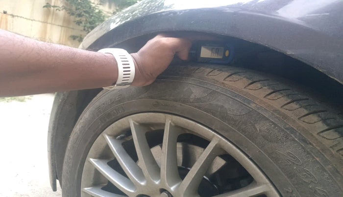 2013 Jaguar XF 2.2 DIESEL LUXURY, Diesel, Automatic, 62,598 km, tyre