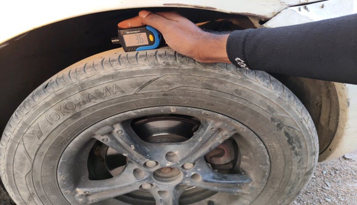 2013 Maruti Swift VDI, Diesel, Manual, 1,77,342 km, tyre