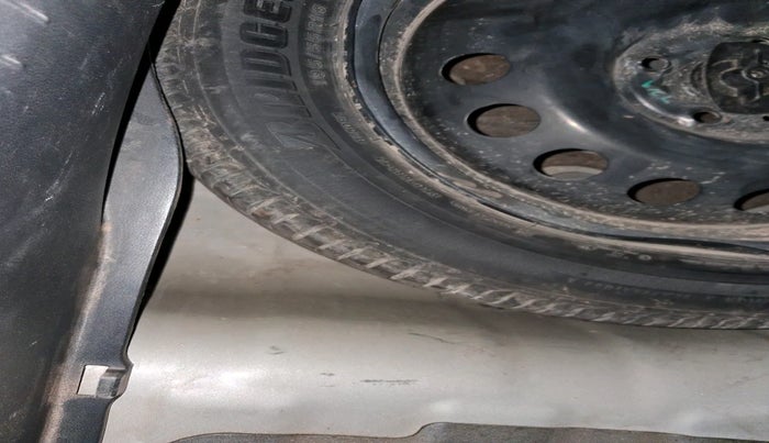 2016 Hyundai Elite i20 ASTA 1.2, Petrol, Manual, 52,395 km, tyre