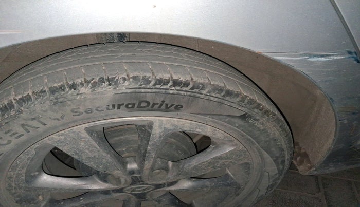 2016 Hyundai Elite i20 ASTA 1.2, Petrol, Manual, 52,395 km, tyre