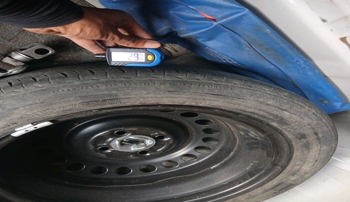 2014 Honda City 1.5L I-VTEC VX, Petrol, Manual, 1,10,227 km, tyre