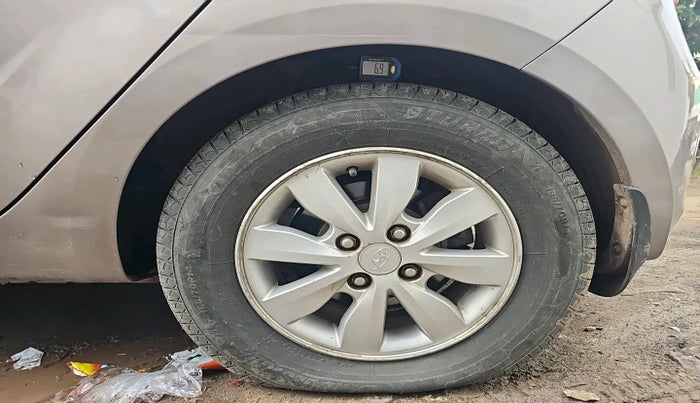 2013 Hyundai i20 ASTA 1.4 CRDI, Diesel, Manual, 1,11,282 km, tyre