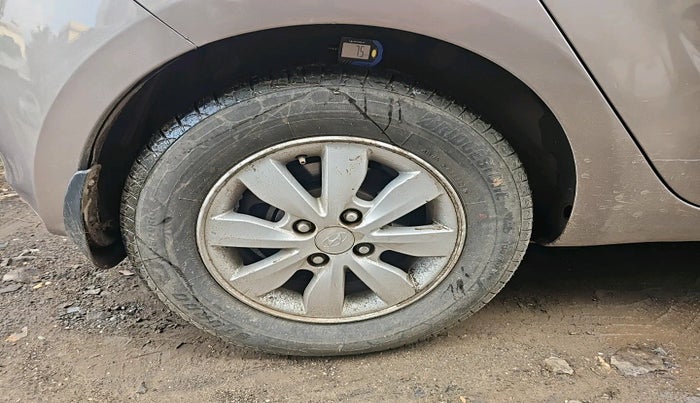 2013 Hyundai i20 ASTA 1.4 CRDI, Diesel, Manual, 1,11,282 km, tyre